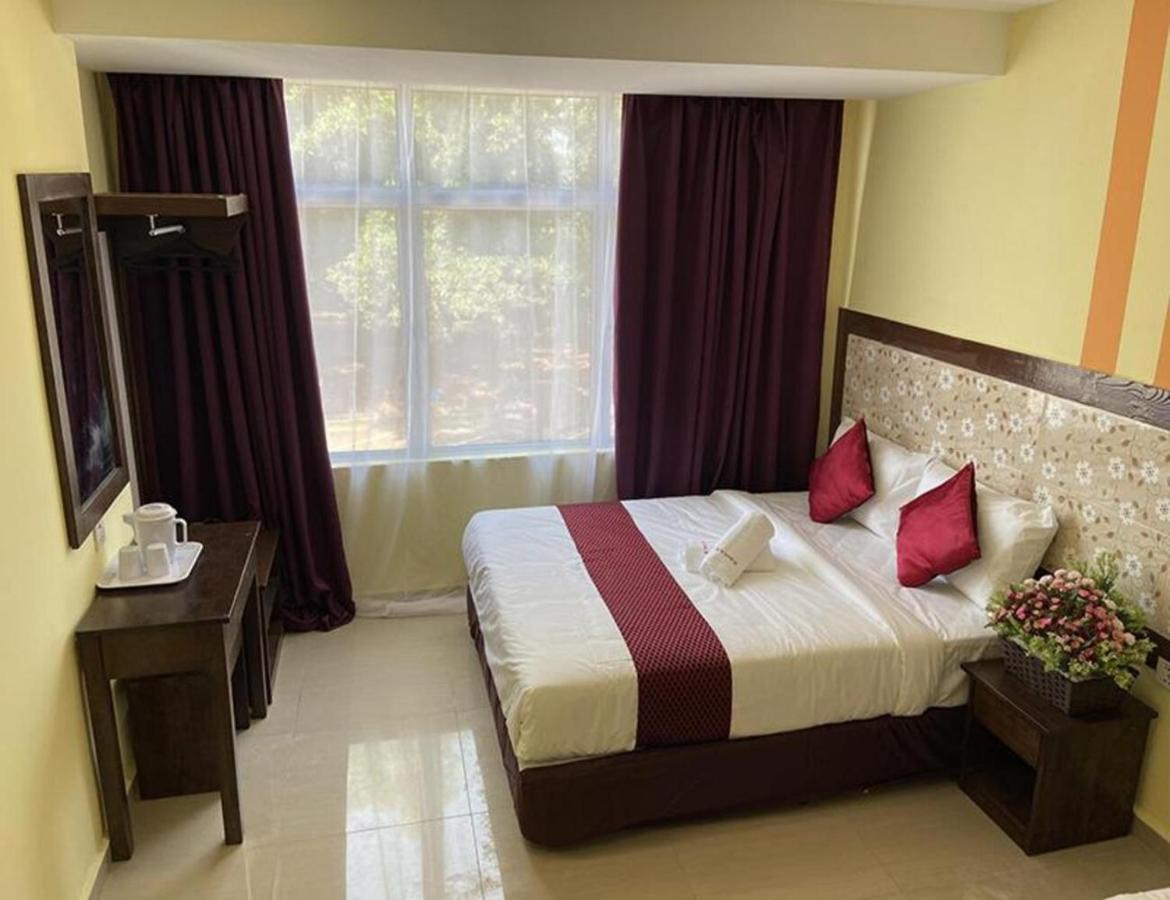 Chemor Sun Inns Hotel Meru Raya מראה חיצוני תמונה